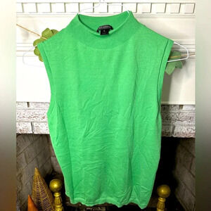 St. John 100% cashmere green sleeveless tank top soft comfortable women’s M